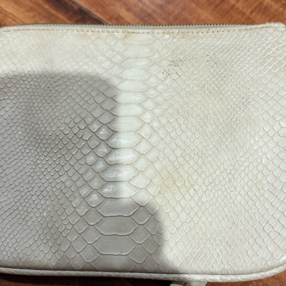 Kendra Scott Python Wristlet - Picture 2 of 4